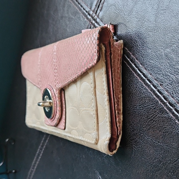 Coach Jacquard print turn lock wallet - Picture 5 of 12